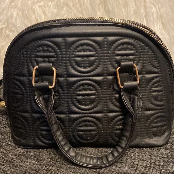 NEW Stylish Small Black Purse w/strap 6x9 - Picture 2 of 4